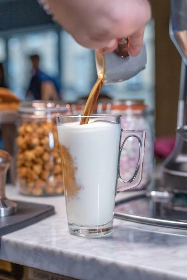 Yotel Эдинбург Отель