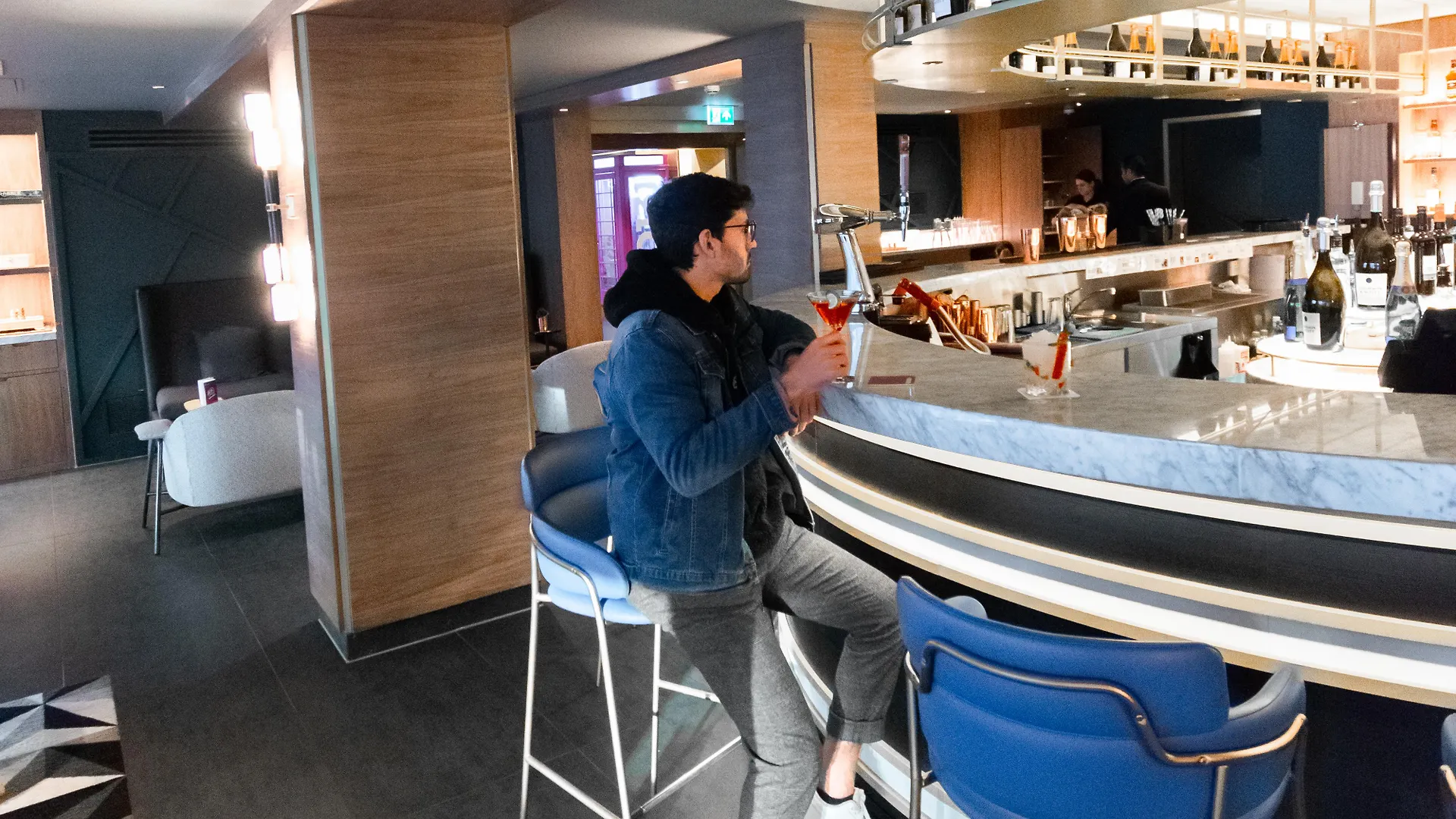Yotel Edynburg 4*,
